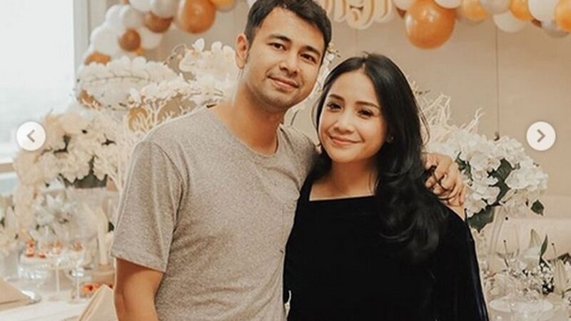 Raffi Ahmad kini tengah berada di Amerika, ia pun berharap pulang dari Amerika bisa membuahkan hasil yaitu Nagit Slavina hamil lagi.