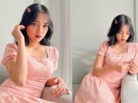 Terbiasa berpakaian kasual dan tomboi, Fuji terlihat begitu feminin dengan penampilan terbarunya. Katanya sedang menunggu seseorang.