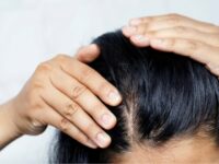 Cekricek.id - Keratin adalah protein penting yang diproduksi tubuh kita secara alami untuk membentuk kuku, kulit dan juga rambut. Tingkat keratin yang sehat dapat meningkatkan kekuatan dan penampilan ketiga hal tersebut. Terutama untuk rambut, ada sejumlah makanan yang bisa dikonsumsi untuk meningkatkan kadar keratin kita.