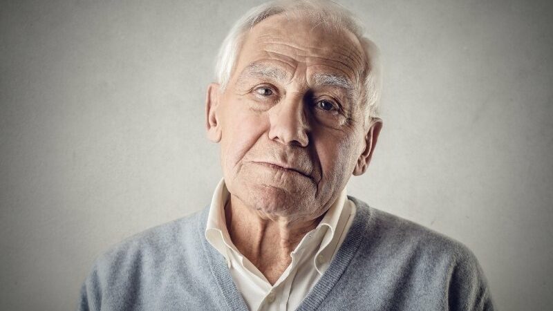 Cekricek.id - Usia mempengaruhi segala sesuatu tentang tubuh, termasuk kulit dan tulang. Seiring bertambahnya usia, kamu mungkin memperhatikan bahwa penyembuhan luka membutuhkan waktu lebih lama daripada biasanya. Sebuah goresan yang akan hilang dalam beberapa hari ketika masih kecil bisa memakan waktu berminggu-minggu atau bahkan berbulan-bulan.