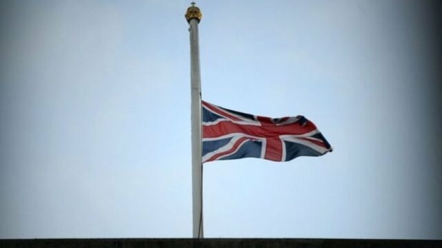 Pemerintah Inggris akan mengkonfirmasi waktu berkabung nasional usai kematian Ratu Elizabeth II yang diperkirakan selama 12 sampai 13 hari.