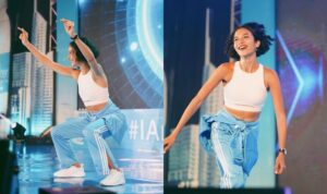 Putri Marino memamerkan potret dirinya yang tampil penuh semangat saat berada di atas panggung. Foto yang dibagikan lewat akun Instagram pribadinya itu memperlihatkan gaya kecenya yang membuat netizen merasa bahwa idolanya cocok jadi anggota girl band