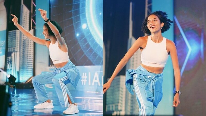 Putri Marino memamerkan potret dirinya yang tampil penuh semangat saat berada di atas panggung. Foto yang dibagikan lewat akun Instagram pribadinya itu memperlihatkan gaya kecenya yang membuat netizen merasa bahwa idolanya cocok jadi anggota girl band