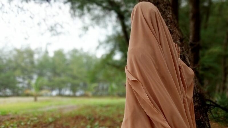 Cara Menata Hati dan Menjadi Wanita Solehah Ala Buya Yahya