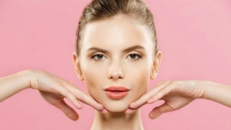 Mendapatkan kulit awet muda merupakan keinginan banyak orang, lantas inilah tips untuk mendapatkan kulit awet muda dan bebar keriput.