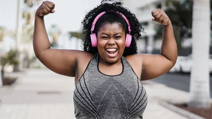 Apa yang Terjadi Pada Tubuh Saat Mendengarkan Musik? 2 Lampiran Gambar