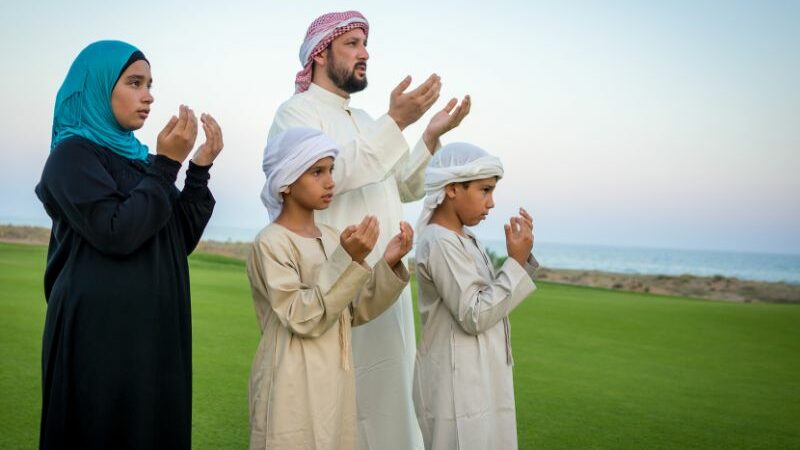 Cekricek.id - Menjalani pernikahan yang penuh dengan kebahagiaan atau sakinah mawadah dan warahmah, simak 3 tips berikut ini