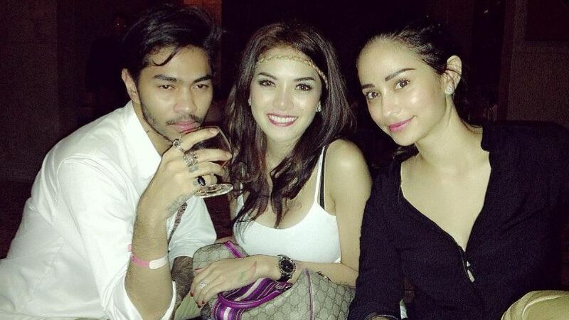 Cekricek.id - Penampilan lawas dari Nikita Mirzani rupanya menuai banyak pujian dari netizen. Ibu dari tiga orang anak tersebut terlihat begitu cantik