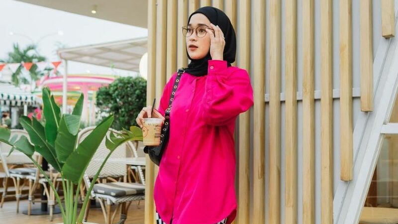 Ririe Fairuz kemblai tuliskan sebuah curhatan terkait dengan keinginan dirinya yang hanya ingin dijadikan sebagai satu-satunya.