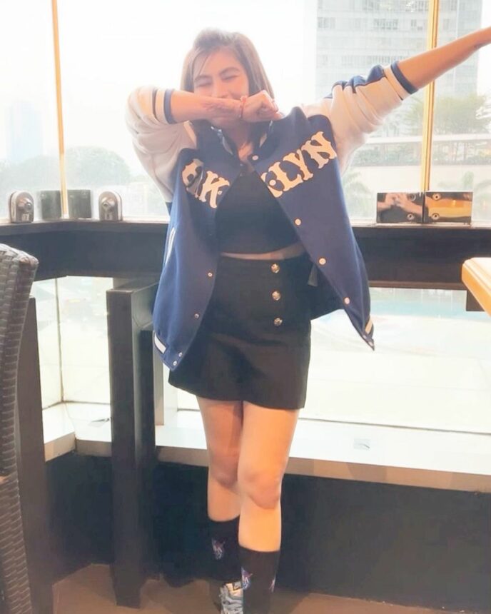 Angela Lee Gampang Baper, Dielus Kepala Eh Malah Nyangkut di Hati 2 Lampiran Gambar