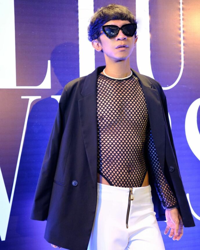 Aming Makin Menggila, Cek Dah Saat Ia Pakai Baju Transparan Ini 2 Lampiran Gambar