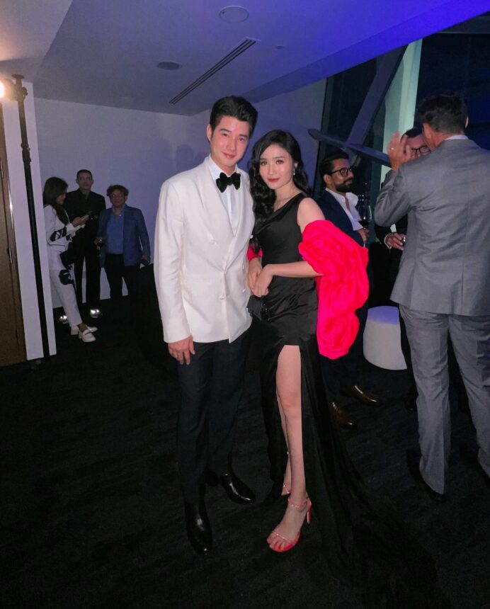 Foto Manja Bareng Mario Maurer, Febby Rastanty Bikin Iri Banyak Penggemar 2 Lampiran Gambar