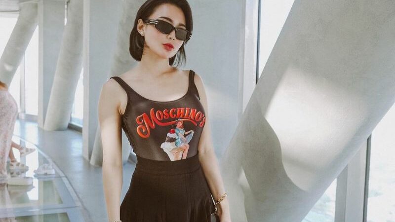 Cekricek.id - Melihat wajah cantik dari seorang penyanyi dangdut Wika Salim, rupanya mampu membawa kebahagiaan.