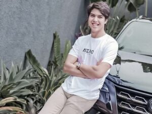 Cekricek.id - Ternyata artis tampan El Rumi seolah telah siap dilangkahi oleh adiknya untuk menikah muda, yakni Dul. Begini katanya