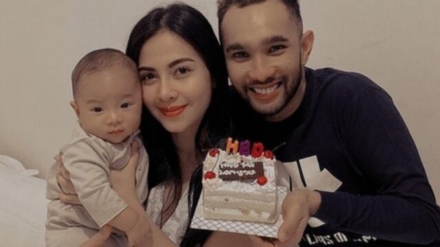 Enji Baskora, mantan suami Ayu Ting Ting dikabarkan bercerai lagi dengan Hana Kartika ungkap ini alasan dirinya menggugat cerai Enji Baskoro.