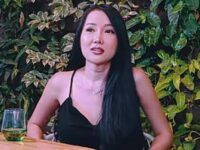 Lucinta Luna belum lama ini mengakui keserakahannya yang ingin menjadi wanita sempurna hingga nekat melawan takdir hidupnya.