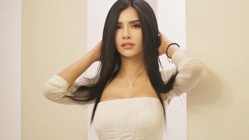 Maria Vania belum lama ini mengunggah foto seksi di laman Instagram pribadinya yang langsung tuai sorotan warganet, Minggu (16/10/2022).