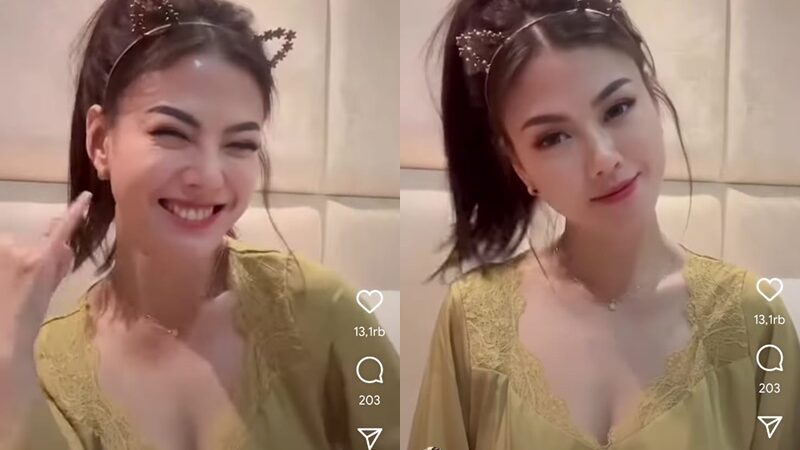 Nita Gunawan mengunggah sebuah video baru di laman Instagram pribadinya @nitagunawan09 dengan memperlihatkan belahan dadanya.