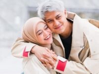 Rizky Billar akhirnya buka suara setelah bebas dari penjara, hal pertama yang disampaikannya ialah mengaku cinta sama Lesty Kejora.