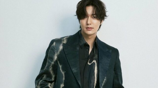 Cekricek.id - Aktor tampan Korea Selatan Lee Min Ho turut berduka cita atas tragedi stadion Kanjuruhan, Malang beberapa waktu lalu. Dia menuliskan kata-kata belasungkawanya melalui sebuah unggahan di akun Instagram. Melihat hal itu, para penggemar Indonesia sontak membanjiri kolom komentar aktor tersebut.