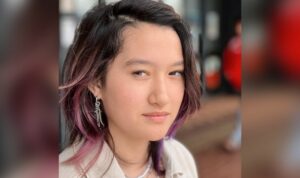 Cekricek.id - Putri bungsu Nadya Hutagalung sebeleumnya pernah menggemparkan publik karena memilih untuk bergender netral. Dia memilih untuk tidak menjadi laki-laki maupun perempuan. Selain itu, diketahui bahwa pemilik nama asli Nyla itu sudah mengganti nama menjadi Alex.