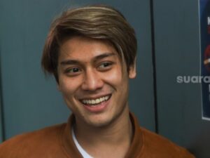 Rizky Billar muncul ke publik dengan mengomentari sebuah akun yang membahas perihal rumah tangganya, sebut banyak yang pansos.