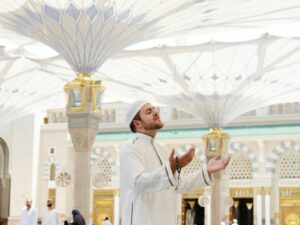 Cekricek.id - Rupanya Allah menetapkan ada berbagai golongan yang akan menghiasi dan menempati surga tertinggi., yakni firdaus