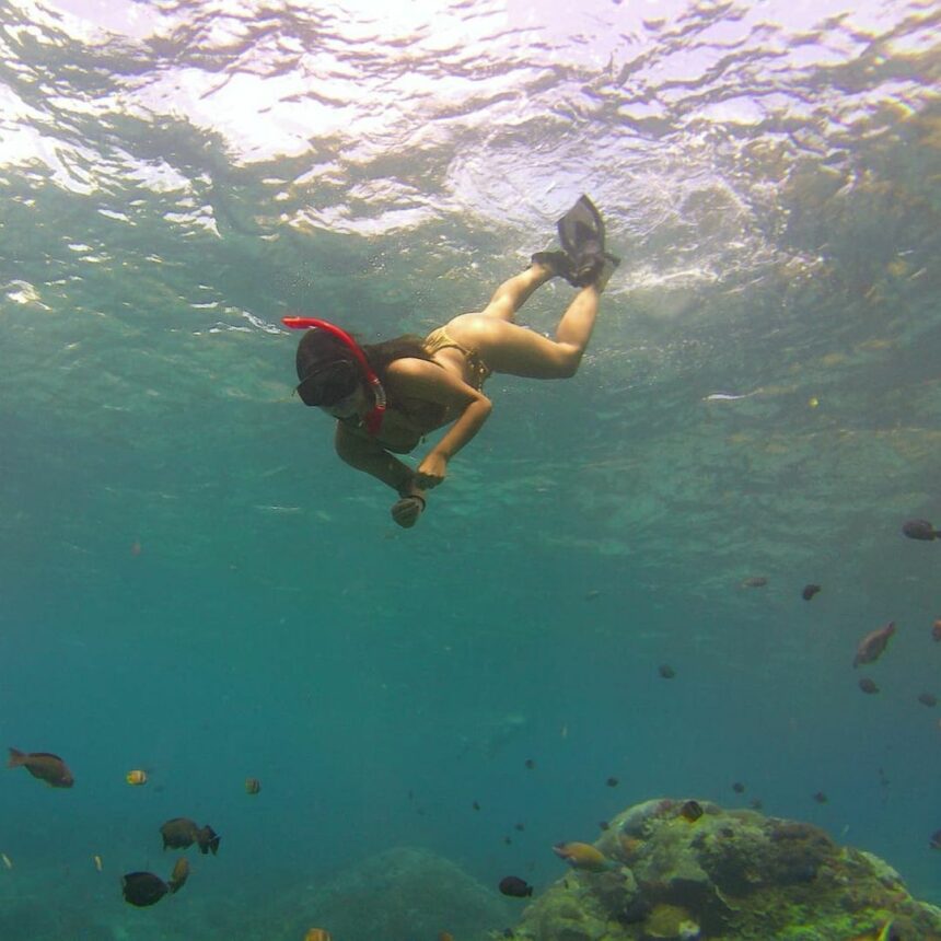 Pesonanya Gak Pernah Diragukan, Ini 4 Gaya Andalan Jennifer Coppen Saat Pakai Bikini 7 4 Gaya Andalan Jennifer Coppen Saat Pakai  Bikini