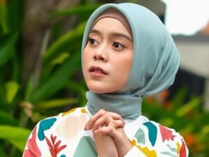 Sikap Lesty Kejora usai menjadi korban kekerasan dalam rumah tangga jadi sorotan warganet, sikapnya dinilai lebih pendiam dan kalem.