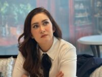 Cekricek.id - Memutuskan untuk pindah agama, Nafa Urbach merasakan banyak hal yang diuji dalam kehidupannya termasuk karir dan asmara