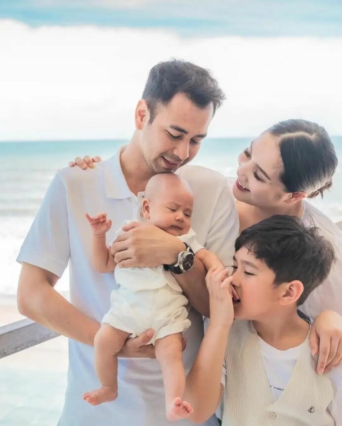 Pantas Dijuluki Sultan, 6 Artis Ini Punya Jet Pribadi 8 Lampiran Gambar