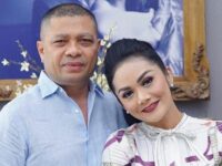 Raul Lemos dikabarkan telah melakukan poligami terhadap Krisdayanti di Timur Leste, kabar itu pasalnya membuat KD terbang menghampiri.