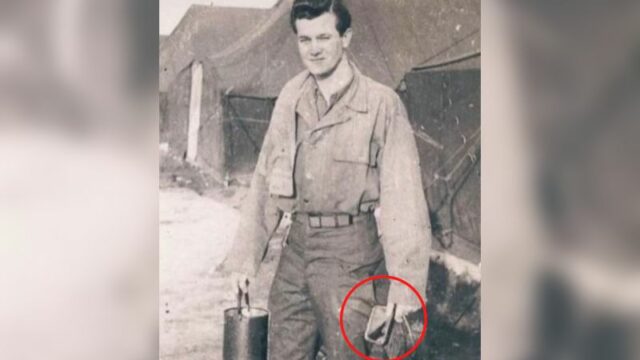 Terungkap Sosok Penjelajah Waktu Tentara Perang Dunia II, Foto Pegang iPhone Jadi Bukti