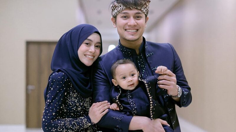 Lesty Kejora menghadiri acara pernikahan sahabatnya bersama dengan Rizky Billar dan anaknya, postur tubuhnya yang rampingi jadi sorotan.