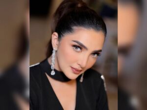 Cekricek.id - Ibu sambung dari Aurel Hermansyah, Ashanty dipuji begitu dahsyat dari segi penampilan, karena wajahnya terlalu anggun