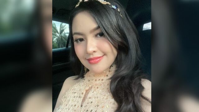 Cekricek.id - Rupanya Baby Shima merasa menyerah untuk berkarir di negeri sendiri karena masalah goyangan miliknya yang dianggap vulgar