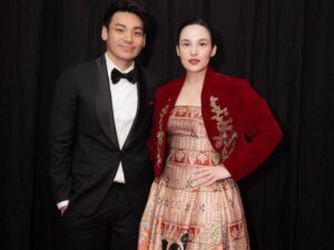 Cekricek.id - Tampaknya dari segi penampilan artis cantik Chelsea Islan selalu mendapat pujian. Gayanya yang dinilai begitu elegan bareng kekasih