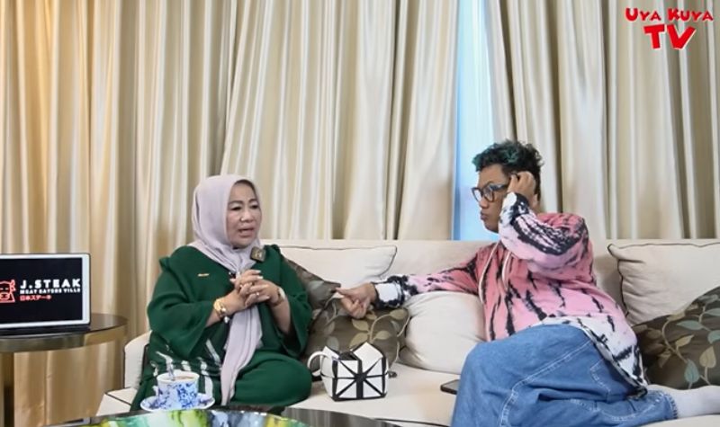Elidaneti Merasa Pantas Jadi Presiden, Bakal Rekrut Hotman Paris dan Razman Jadi Menteri 2 Lampiran Gambar