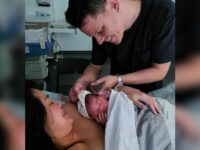 Cekricek.id - Artis cantik Gracia Indri kini berhasil melahirkan anak pertama dari pernikahan kedua bersama suami tercinta, merasa begitu indah