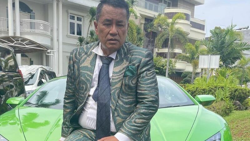 Cekricek.id - Hotman Paris memberikan kecaman keras terkait tindakan yang dilakukan oleh seorang anak kepada ibunya, begini katanya