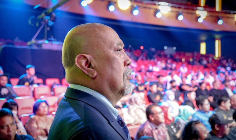 Cekricek.id - Indro Warkopkali ini nostalgia masa lalu, dengan keduaalmarhum sahabat baiknya Dono dan Kasino. Dono ternyata dosen killer