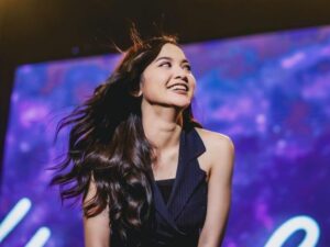 Lirik dan makna di balik lagu "Sial" Mahalini. Semoga bermanfaat.