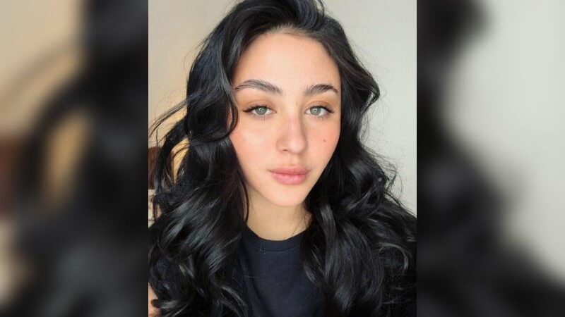 Cekricek.id - Artis cantik Margin Wierheem kali ini dinobatkan netizen sebagai sosok Kareena Kapoor versi Indonesia.