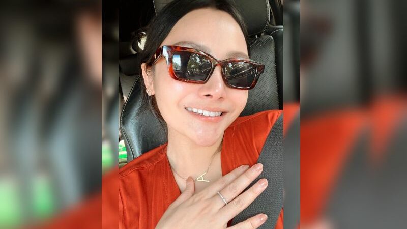 Cekricek.id - Bentuk tubuh Mawar Afi dengan 3 orang anak ternyata masih sangat dipuji. Karena masih sangat idel, anak gadis lewat