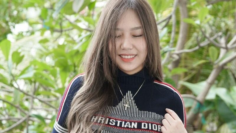 Cekricek.id - Sisca Kohl membuat netizen jadi tak tahan saat melihat total tagihan saat dirinya makan jutaan rupiah, netizen cuma bisa beli tehnya