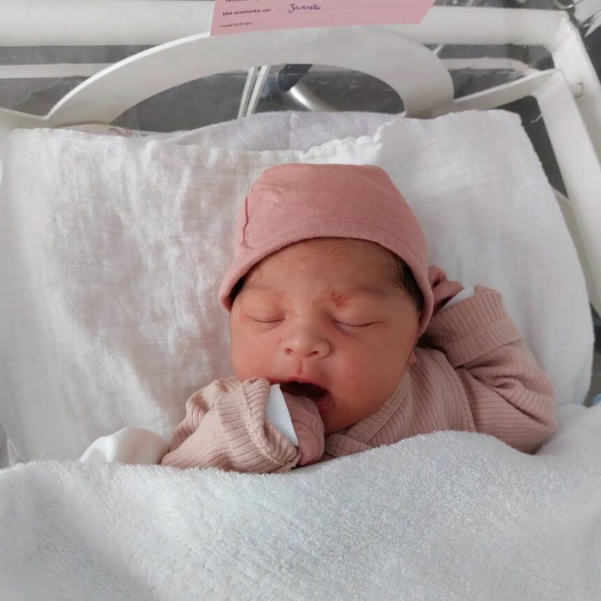Setelah Penantian Lama, Gracia Indri Lahirkan Anak Pertama, Merasa Lebih Indah Dari Mimpi 4 Lampiran Gambar