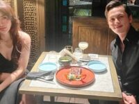 Cekricek.id - Semakin bertambah usia, wajah Ussy Sulistiawaty malah dinilai semakin awet muda. Cocok jadi hot mama karena semkain awet muda