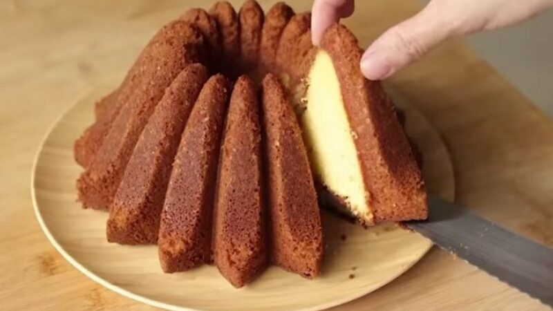 Ceksricek.id  - Resep butter cake spesial ala chef Devina Hermawan bisa dijadikan salah satu sajian yang bisa dicoba untuk perayaan natal atau tahun baru bersama keluarga.