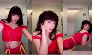 Cekricek.id – Dinar Candy semakin berani saja pemer penampilan dengan pakaian yang ketat dan terbuka. Tidak hanya melalui unggahan foto tapi juga berupa video yang memperlihatkan dirinya tengah berpose dengan busana seksinya itu. Tentu saja hal itu membuat banyak orang melongo melihat kelakuannya yang sangat berani.