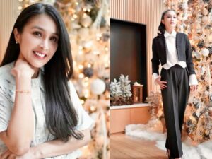 Cekricek.id – Lama tak muncul di layar kaca, Sandra Dewi ternyata masih tetap cantik di setiap penampilannya lewat unggahan di media sosial. Bahkan dia juga tampil awet muda di usianya yang hampir menginjak kepala empat serta sudah menjadi ibu anak dua.